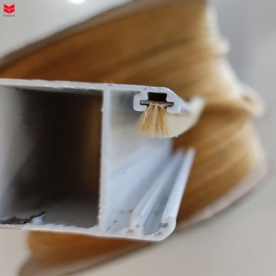 باب مضاد للضوضاء الطقس قطعة صوف طوق إزالة الختم حفرة الشعر الطقس مع وظيفة مقاومة للحشرات