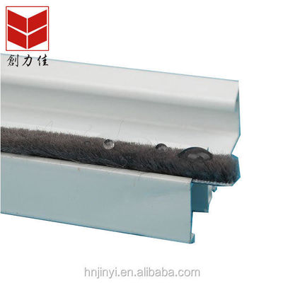 PP Fin Aluminum Windows and Doors Weather Strip Brush Seal for Apartment ارتفاع كومة 3-25mm / عرض 3-50mm