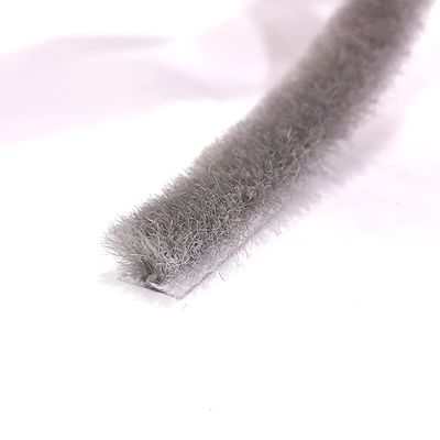 3-25ملم ارتفاع كومة CLJ Epdm باب ونوافذ خط الطقس عازل الفجوة شريط الختم العازل مع شريط لاصق ذاتي