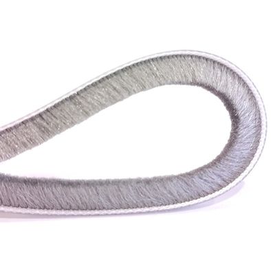 ارتفاع كومة 3-25mm / عرض 3-50mm CLJ جميع الأحجام نافذة باب فرشاة كومة الطقس شريط شعير الصوف كومة إقصاء السحب