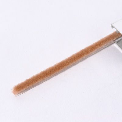ارتفاع كومة 3-25mm / عرض 3-50mm CLJ جميع الأحجام نافذة باب فرشاة كومة الطقس شريط شعير الصوف كومة إقصاء السحب