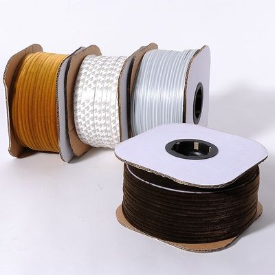 ارتفاع كومة 3-25mm / عرض 3-50mm CLJ جميع الأحجام نافذة باب فرشاة كومة الطقس شريط شعير الصوف كومة إقصاء السحب