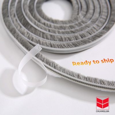 ارتفاع الكومة 3-25mm وعرض 3-50mm شريط الطقس البلاستيكي المقاوم للماء للنوافذ والأبواب في الأسود / الرمادي / البني / الأبيض / غيرها