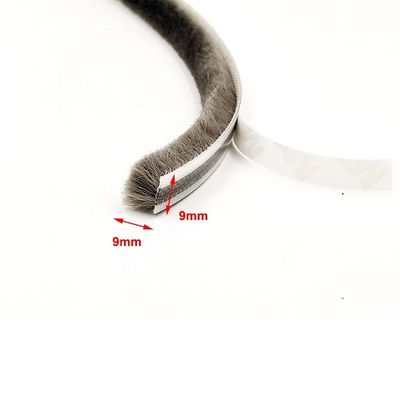 شريط كومة الطقس اللاصق الذاتي لأسفل الباب ارتفاع كومة 3-25mm عرض 3-50mm ISO9001 2008 معتمد