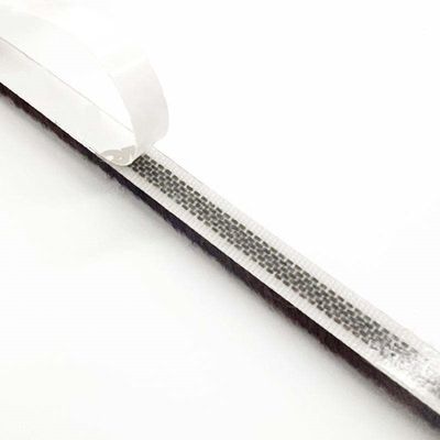 3-25mm ارتفاع كومة رمادي أسود صوف مخصص كومة الباب والنوافذ الطقس شريط ذاتية مع و ISO9001 2008 شهادة