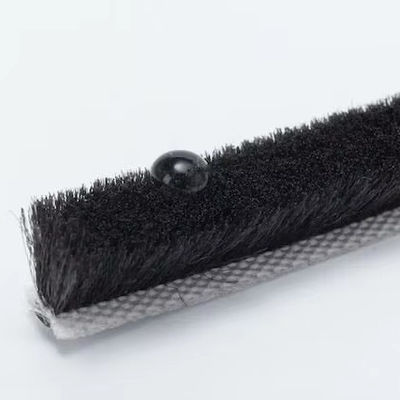 ارتفاع كومة 3-25mm / عرض 3-50mm الطقس شريط الصوف كومة للباب والنوافذ